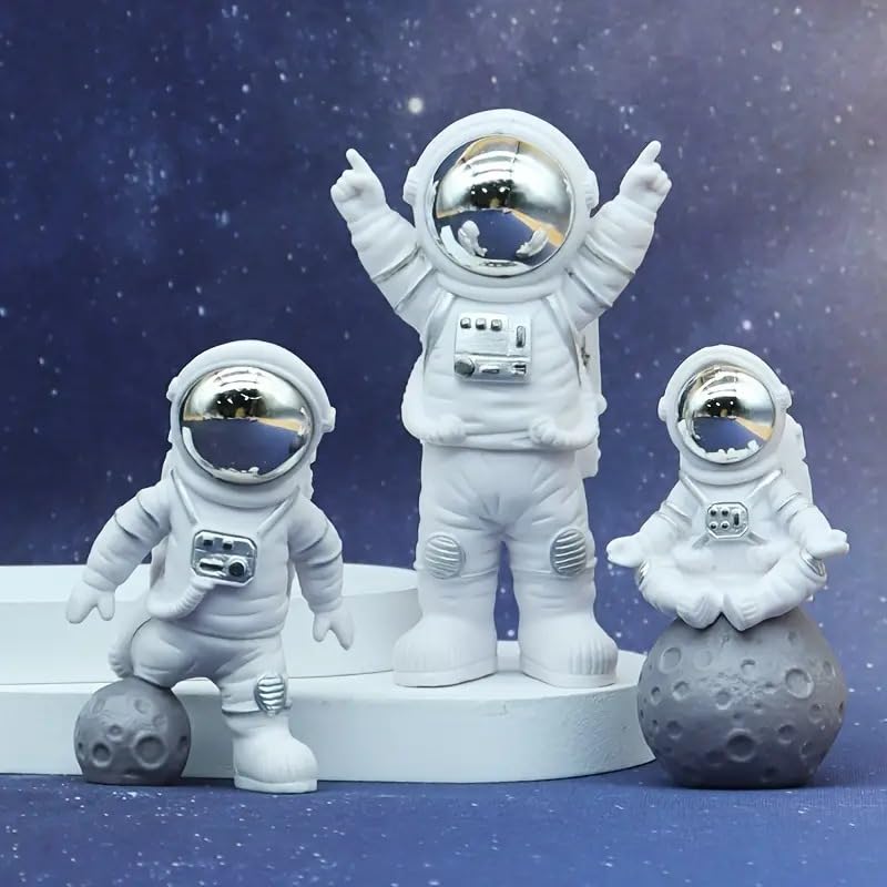 Street27® Astronaut Figurine Showpiece (3 Pcs)