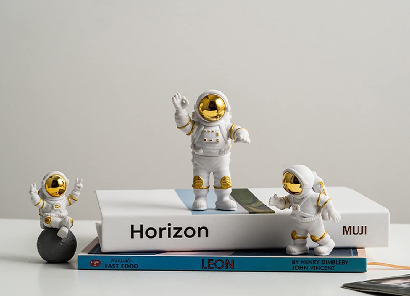 Street27® Astronaut Action Figurine Home Decor (3Pcs) - Golden