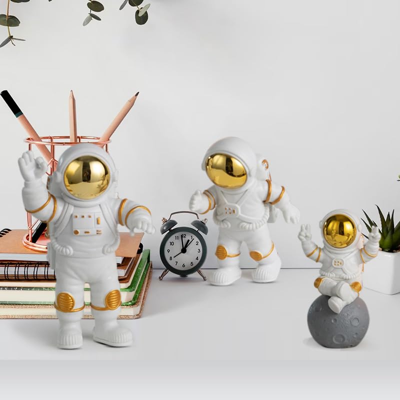 Street27® Astronaut Action Figurine Home Decor (3Pcs) - Golden