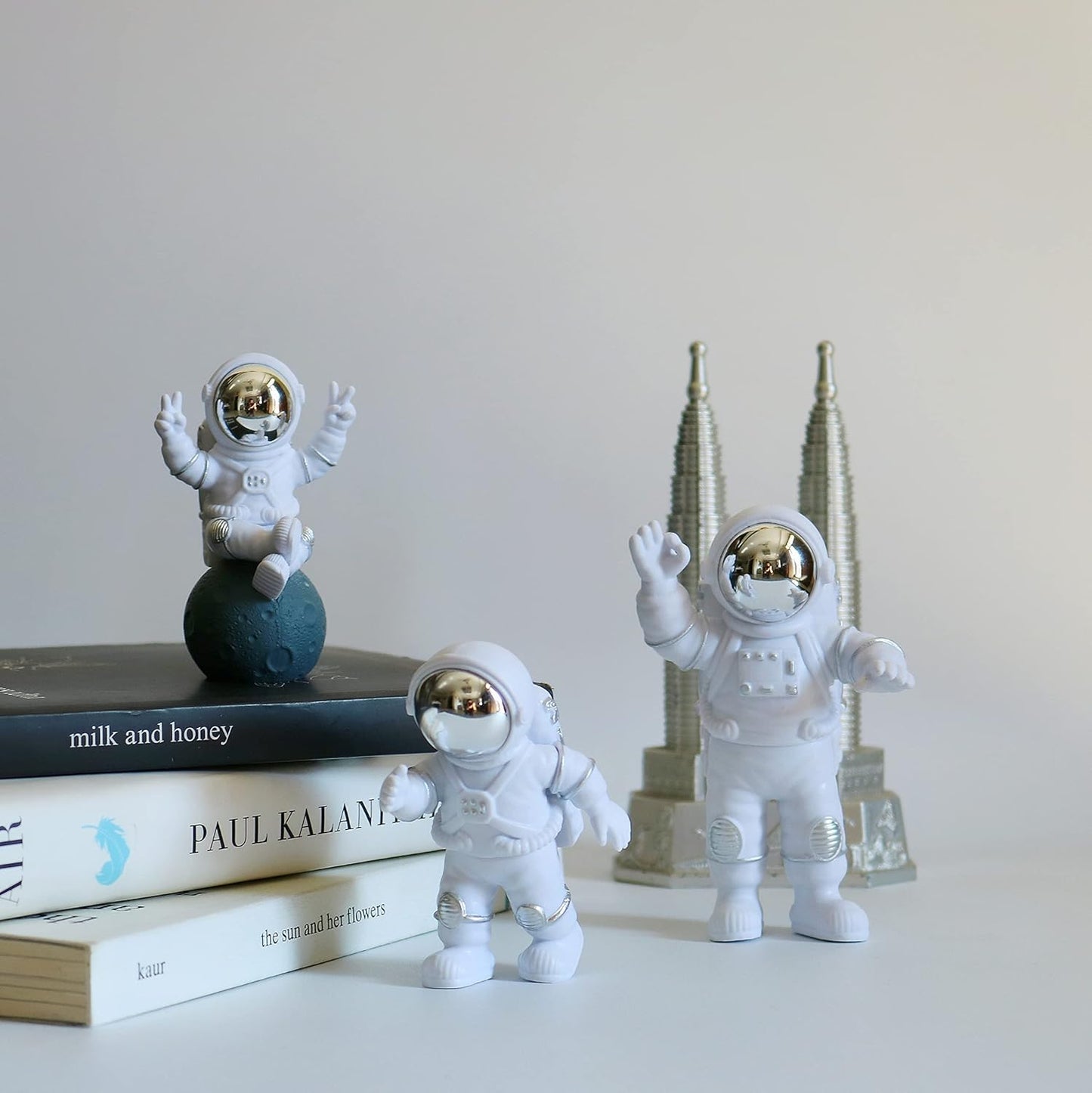 Street27® Astronaut Action Figurine Home Decor (3Pcs) - Golden