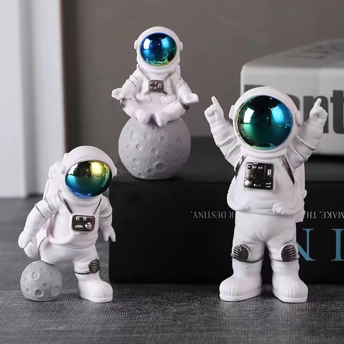 Street27® Astronaut Figurine Showpiece (3 Pcs)