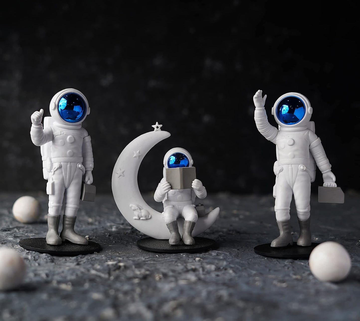 Street27® Astronaut Figurine Mirror Spaceman