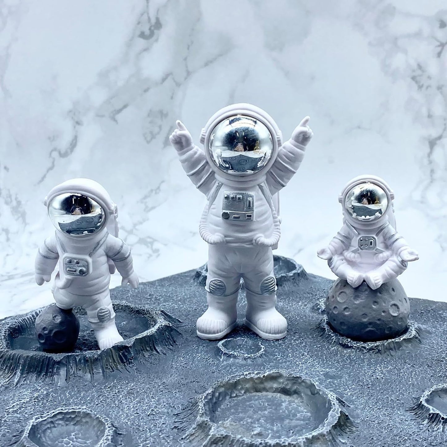 Street27® Astronaut Figurine Showpiece (3 Pcs)