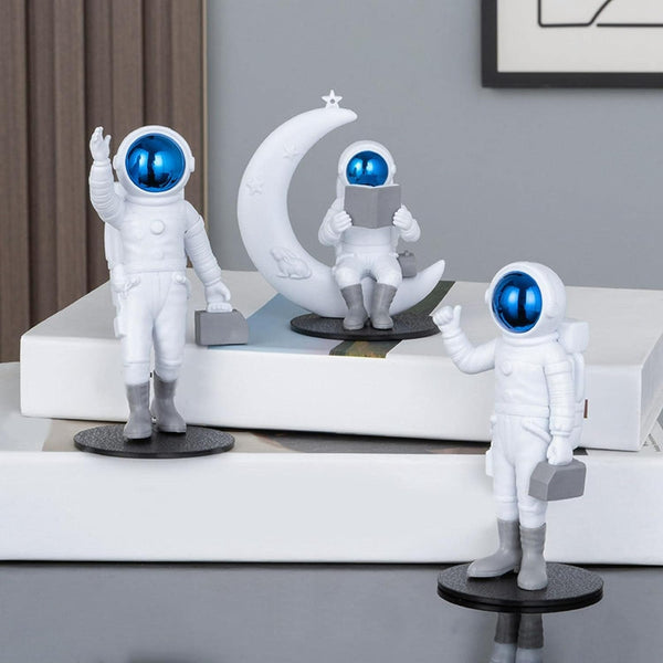 Street27 Resin 3Pcs Astronaut Figurine Mirror Spaceman Ornament, Home, Office, Desktop Decoration Bookshelves Outer Space Room DÃ©cor Astronaut Statues Sculpture (Blue)