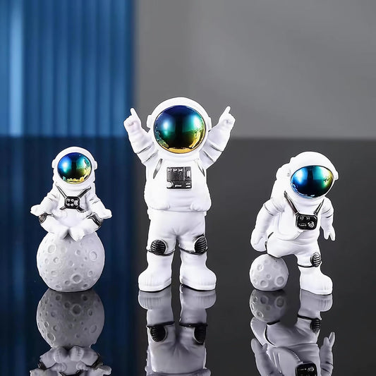 Street27® Astronaut Figurine Showpiece (3 Pcs)