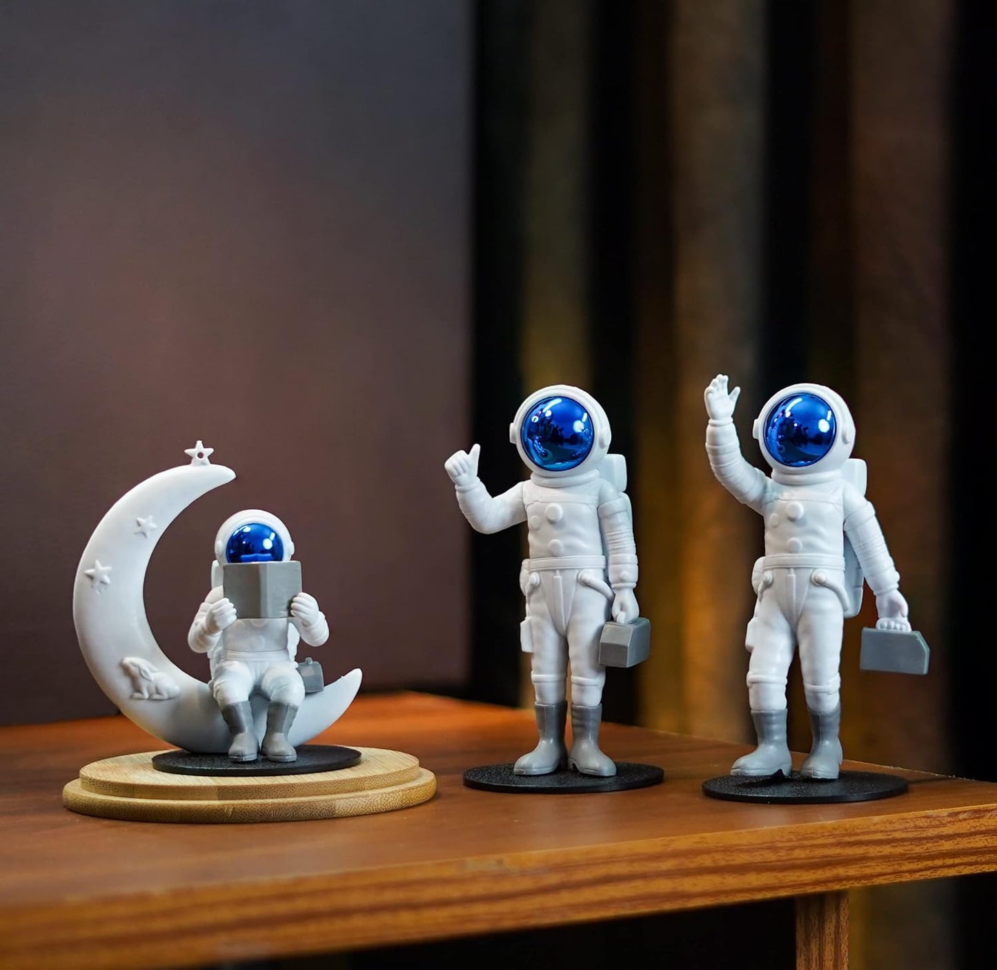 Street27® Astronaut Figurine Mirror Spaceman