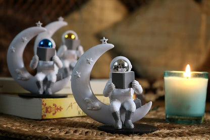 Street27® Astronaut Figurine for Home Décor - Moonstar Silver