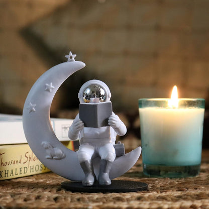 Street27® Astronaut Figurine for Home Décor - Moonstar Silver
