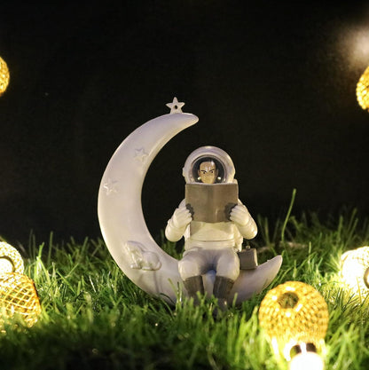 Street27® Astronaut Figurine for Home Decor - Moonstar Human